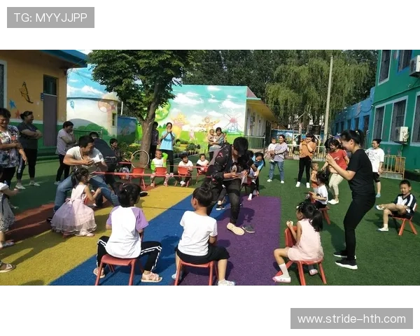《足球小球星崛起之路:从街头到绿茵场的传奇成长历程》 《足球小球星崛起之路:从街头到绿茵场的传奇成长历程》