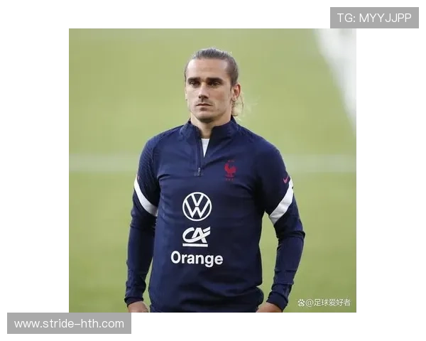 足球星是谁揭秘他在绿茵场上的辉煌故事与背后鲜为人知的经历